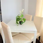 아파트 Antigona *