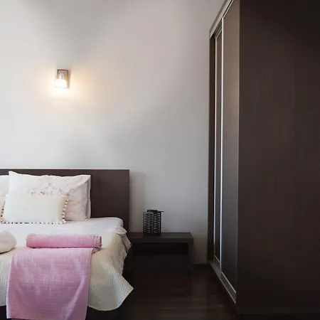 Antigona Apartment