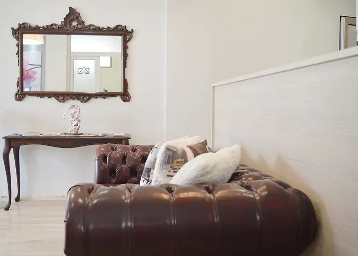 Antigona Apartment *