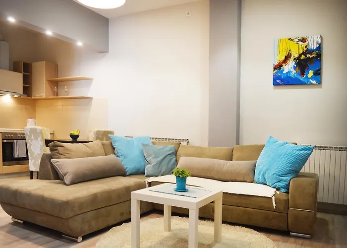 Antigona Apartament *